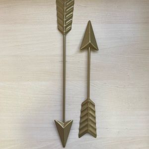 Hobby lobby gold metal arrow Wall Decor